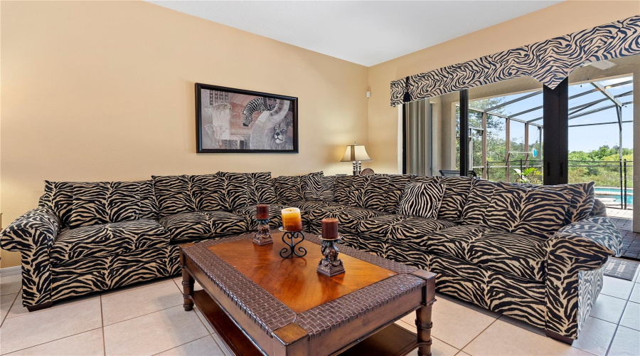 DAVENPORT, Florida 33837, 6 Bedrooms Bedrooms, ,4 BathroomsBathrooms,Residential,For Sale,LAKE DAVENPORT,0,MFRO6435024