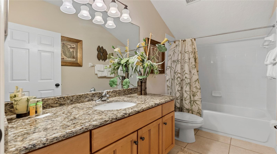 DAVENPORT, Florida 33837, 6 Bedrooms Bedrooms, ,4 BathroomsBathrooms,Residential,For Sale,LAKE DAVENPORT,0,MFRO6435024