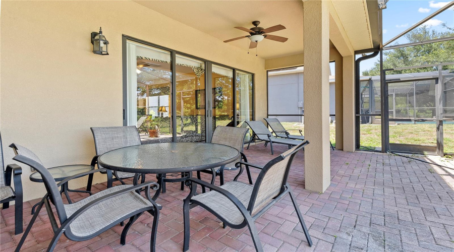 DAVENPORT, Florida 33837, 6 Bedrooms Bedrooms, ,4 BathroomsBathrooms,Residential,For Sale,LAKE DAVENPORT,0,MFRO6435024