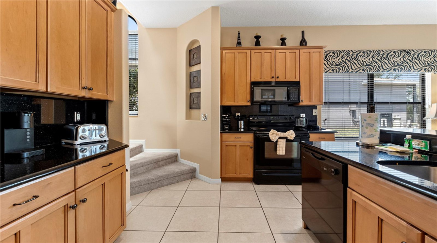 DAVENPORT, Florida 33837, 6 Bedrooms Bedrooms, ,4 BathroomsBathrooms,Residential,For Sale,LAKE DAVENPORT,0,MFRO6435024