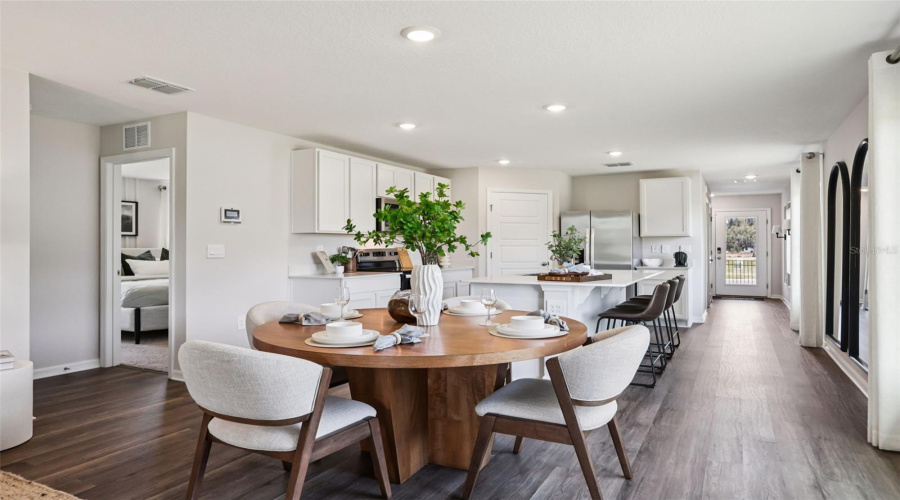 DAVENPORT, Florida 33837, 4 Bedrooms Bedrooms, ,2 BathroomsBathrooms,Residential,For Sale,BIXBY BRIDGE,0,MFRO6425381