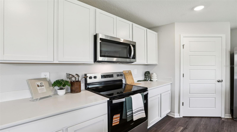 DAVENPORT, Florida 33837, 4 Bedrooms Bedrooms, ,2 BathroomsBathrooms,Residential,For Sale,BIXBY BRIDGE,0,MFRO6425381