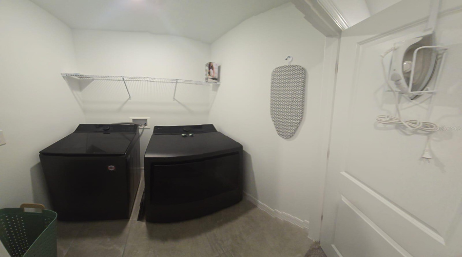 DAVENPORT, Florida 33896, 3 Bedrooms Bedrooms, ,2 BathroomsBathrooms,Residential,For Sale,LONGBOAT,0,MFRS5132314