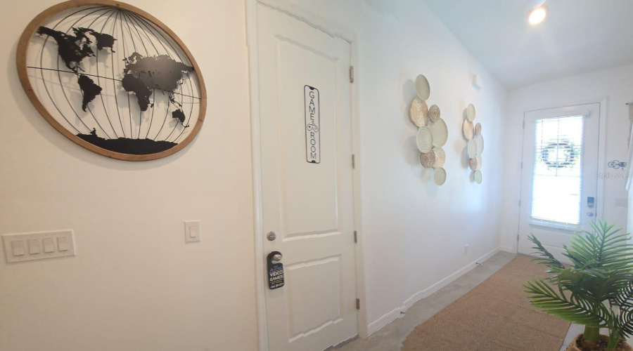 DAVENPORT, Florida 33896, 3 Bedrooms Bedrooms, ,2 BathroomsBathrooms,Residential,For Sale,LONGBOAT,0,MFRS5132314