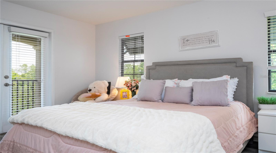DAVENPORT, Florida 33896, 6 Bedrooms Bedrooms, ,5 BathroomsBathrooms,Residential,For Sale,SHINNECOCK HILLS,0,MFRO6435630
