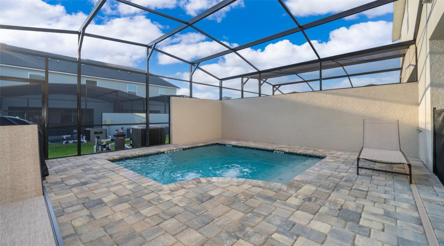 KISSIMMEE, Florida 34747, 4 Bedrooms Bedrooms, ,4 BathroomsBathrooms,Residential,For Sale,TROPICAL PALMS,0,MFRS5120824