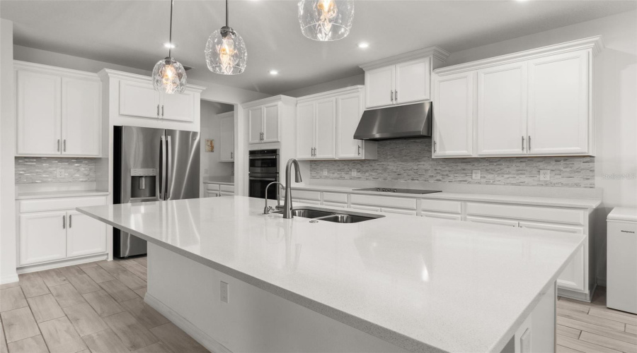KISSIMMEE, Florida 34746, 5 Bedrooms Bedrooms, ,4 BathroomsBathrooms,Residential,For Sale,BOWFIN,0,MFRS5154306