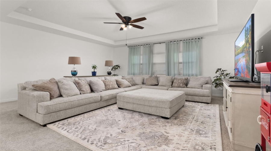 KISSIMMEE, Florida 34746, 5 Bedrooms Bedrooms, ,4 BathroomsBathrooms,Residential,For Sale,BOWFIN,0,MFRS5154306