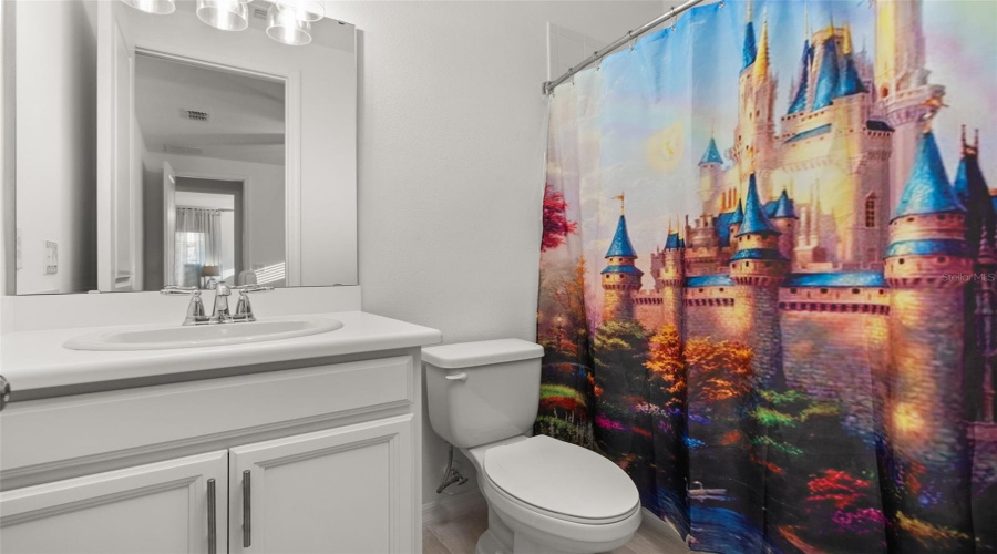 KISSIMMEE, Florida 34746, 5 Bedrooms Bedrooms, ,4 BathroomsBathrooms,Residential,For Sale,BOWFIN,0,MFRS5154306