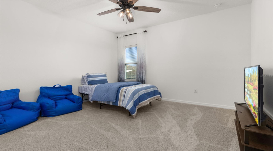 KISSIMMEE, Florida 34746, 5 Bedrooms Bedrooms, ,4 BathroomsBathrooms,Residential,For Sale,BOWFIN,0,MFRS5154306