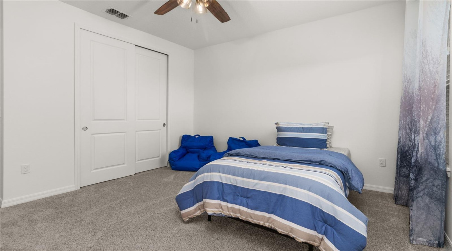 KISSIMMEE, Florida 34746, 5 Bedrooms Bedrooms, ,4 BathroomsBathrooms,Residential,For Sale,BOWFIN,0,MFRS5154306