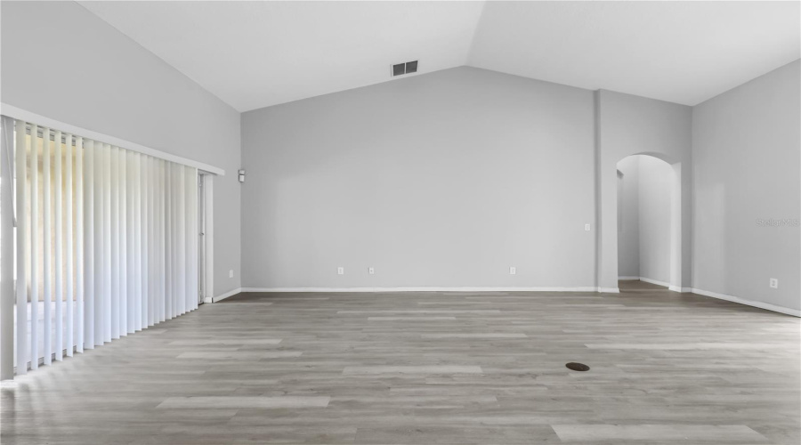 KISSIMMEE, Florida 34746, 4 Bedrooms Bedrooms, ,2 BathroomsBathrooms,Residential,For Sale,VIEHMAN,0,MFRTB8541164