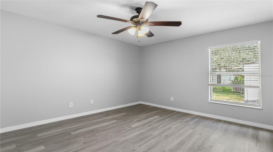 KISSIMMEE, Florida 34746, 4 Bedrooms Bedrooms, ,2 BathroomsBathrooms,Residential,For Sale,VIEHMAN,0,MFRTB8541164