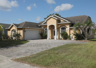 KISSIMMEE, Florida 34746, 4 Bedrooms Bedrooms, ,2 BathroomsBathrooms,Residential,For Sale,VIEHMAN,0,MFRTB8541164