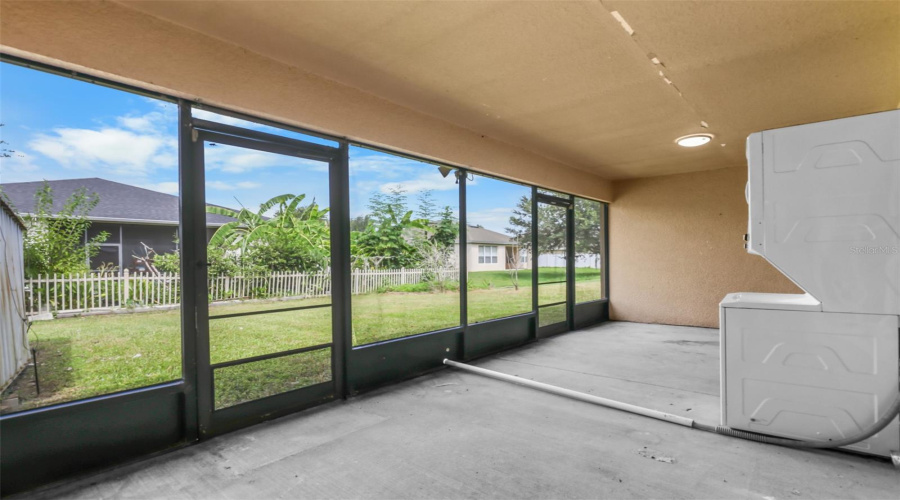 Kissimmee, Florida 34746, 4 Bedrooms Bedrooms, ,2 Bathroomsbathrooms,Residential,For Sale,Viehman,0,Mfrtb8541164