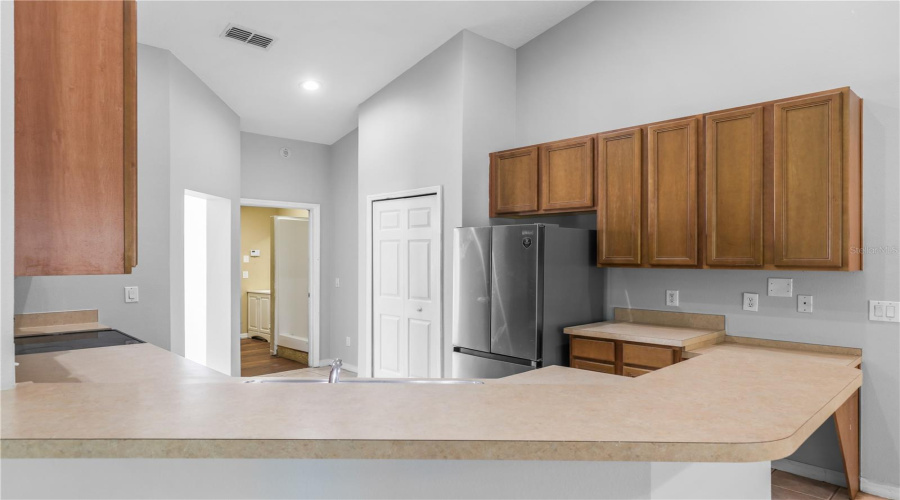 KISSIMMEE, Florida 34746, 4 Bedrooms Bedrooms, ,2 BathroomsBathrooms,Residential,For Sale,VIEHMAN,0,MFRTB8541164