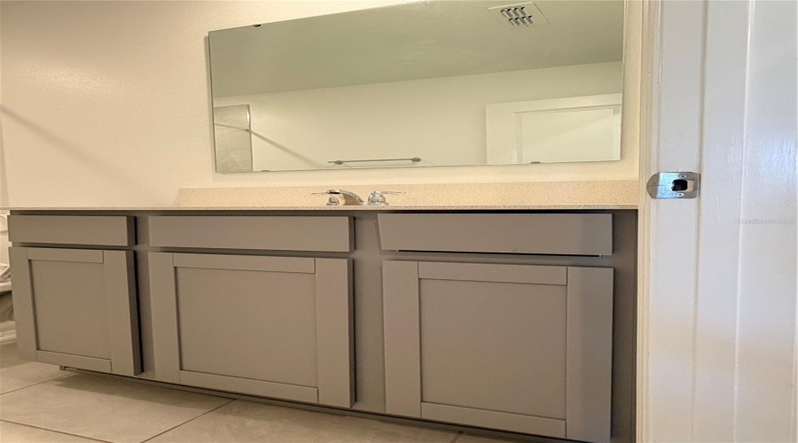 DAVENPORT, Florida 33837, 4 Bedrooms Bedrooms, ,2 BathroomsBathrooms,Residential,For Sale,BIG SUR,0,MFRTB8540673