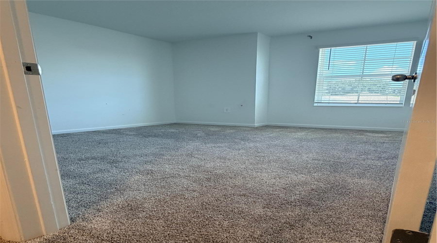 DAVENPORT, Florida 33837, 4 Bedrooms Bedrooms, ,2 BathroomsBathrooms,Residential,For Sale,BIG SUR,0,MFRTB8540673