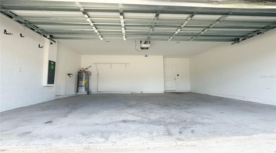 DAVENPORT, Florida 33837, 4 Bedrooms Bedrooms, ,2 BathroomsBathrooms,Residential,For Sale,BIG SUR,0,MFRTB8540673