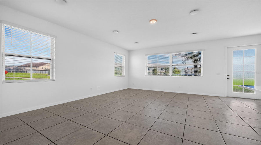 Davenport, Florida 33896, 3 Bedroom Bedrooms, ,2 Bathroombathrooms,Residential,For Sale,Conch,0,Mfro6434466