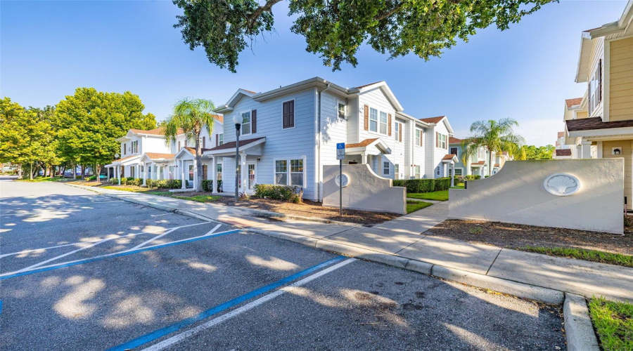 KISSIMMEE, Florida 34746, 4 Bedrooms Bedrooms, ,3 BathroomsBathrooms,Residential,For Sale,DIPLOMAT,0,MFRS5156051