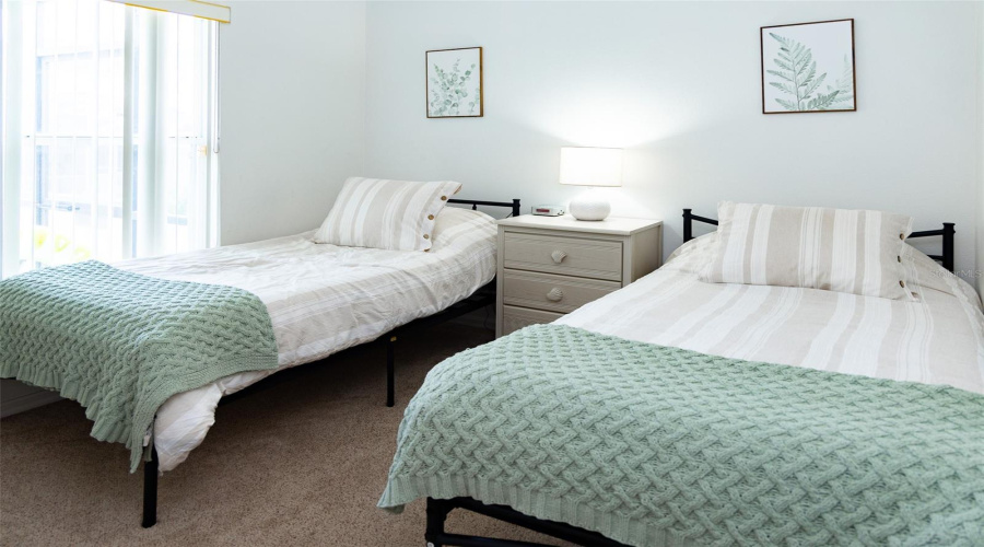 DAVENPORT, Florida 33897, 3 Bedrooms Bedrooms, ,2 BathroomsBathrooms,Residential,For Sale,PINE CONE,0,MFRS5156074