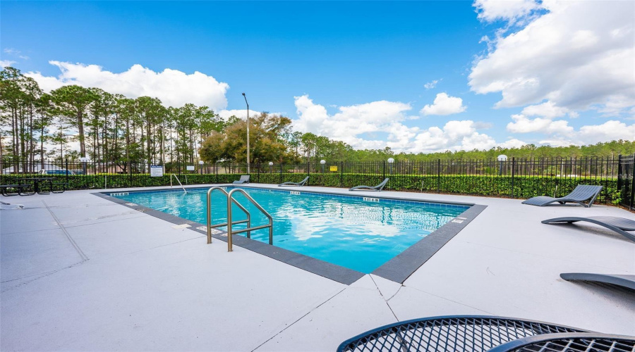 DAVENPORT, Florida 33897, 3 Bedrooms Bedrooms, ,2 BathroomsBathrooms,Residential,For Sale,PINE CONE,0,MFRS5156074
