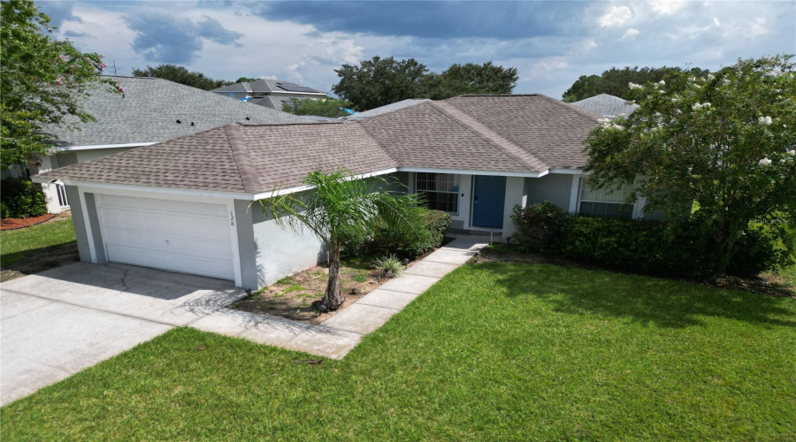 DAVENPORT, Florida 33897, 3 Bedrooms Bedrooms, ,2 BathroomsBathrooms,Residential,For Sale,PINE CONE,0,MFRS5156074