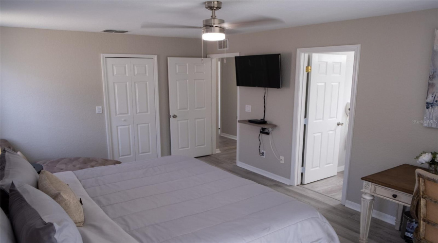 DAVENPORT, Florida 33897, 4 Bedrooms Bedrooms, ,3 BathroomsBathrooms,Residential,For Sale,CALABRIA,0,MFRO6434070
