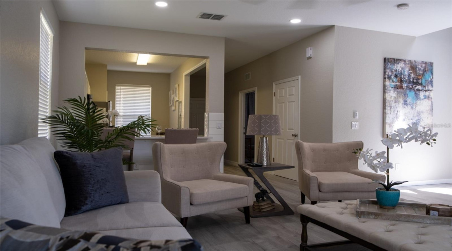 DAVENPORT, Florida 33897, 4 Bedrooms Bedrooms, ,3 BathroomsBathrooms,Residential,For Sale,CALABRIA,0,MFRO6434070