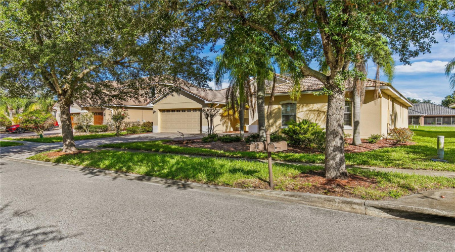 KISSIMMEE, Florida 34746, 3 Bedrooms Bedrooms, ,3 BathroomsBathrooms,Residential,For Sale,BOAT COVE,0,MFRTB8540381