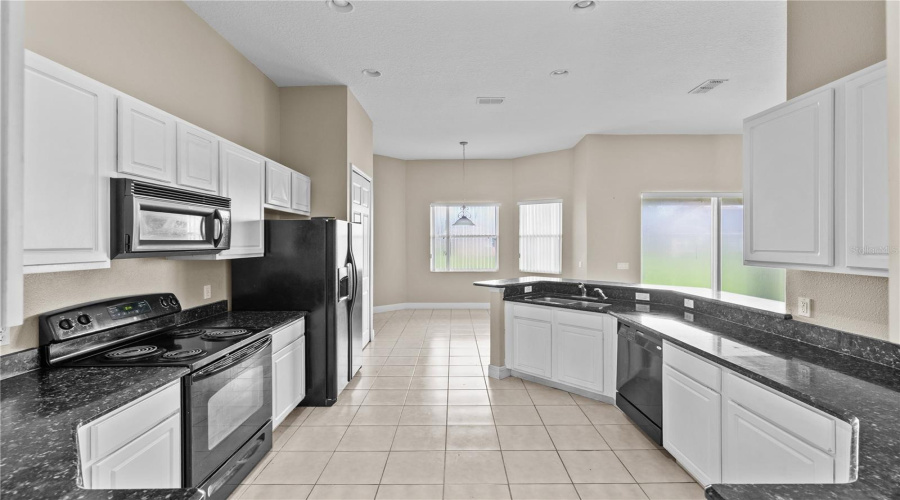 KISSIMMEE, Florida 34746, 3 Bedrooms Bedrooms, ,3 BathroomsBathrooms,Residential,For Sale,BOAT COVE,0,MFRTB8540381