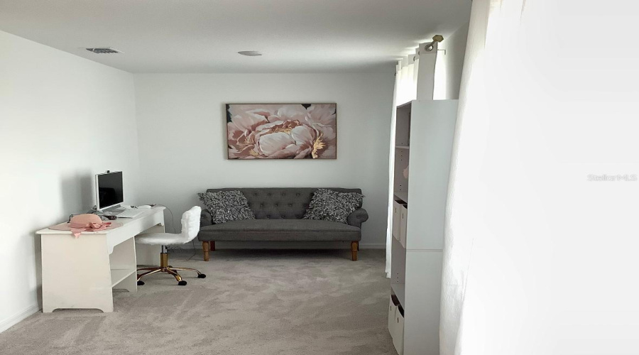 DAVENPORT, Florida 33896, 3 Bedrooms Bedrooms, ,2 BathroomsBathrooms,Residential,For Sale,BENOI DR,0,MFRO6435832