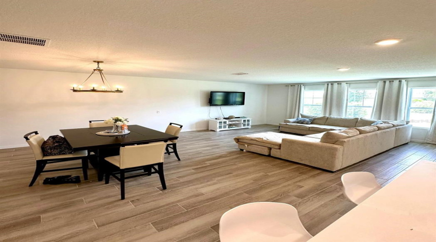 DAVENPORT, Florida 33896, 3 Bedrooms Bedrooms, ,2 BathroomsBathrooms,Residential,For Sale,BENOI DR,0,MFRO6435832