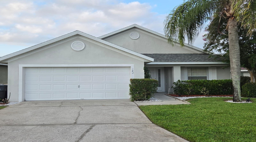 DAVENPORT, Florida 33897, 4 Bedrooms Bedrooms, ,3 BathroomsBathrooms,Residential,For Sale,PINE CONE,0,MFRO6435962