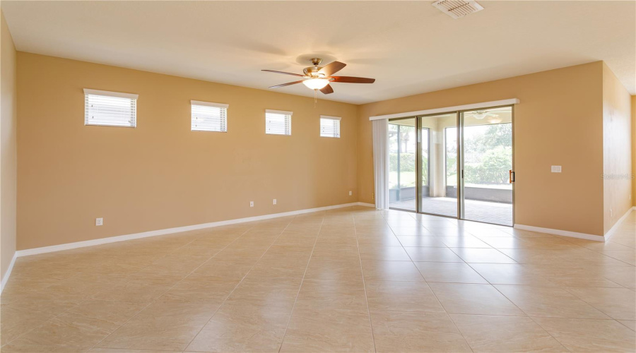 DAVENPORT, Florida 33837, 2 Bedrooms Bedrooms, ,2 BathroomsBathrooms,Residential,For Sale,CORDOBA,0,MFRO6435158