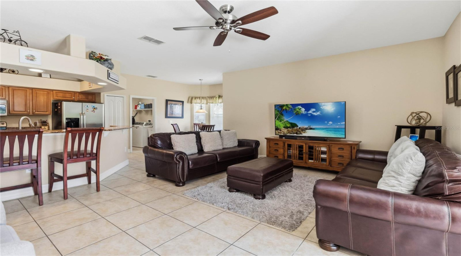DAVENPORT, Florida 33896, 4 Bedrooms Bedrooms, ,4 BathroomsBathrooms,Residential,For Sale,SUFFOLK,0,MFRO6423832