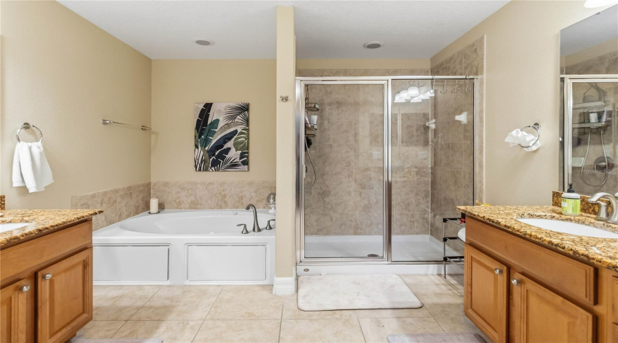 DAVENPORT, Florida 33896, 4 Bedrooms Bedrooms, ,4 BathroomsBathrooms,Residential,For Sale,SUFFOLK,0,MFRO6423832