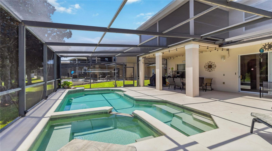 DAVENPORT, Florida 33896, 4 Bedrooms Bedrooms, ,4 BathroomsBathrooms,Residential,For Sale,SUFFOLK,0,MFRO6423832