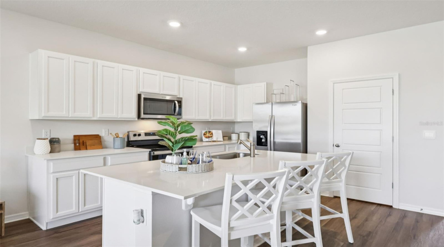 DAVENPORT, Florida 33837, 3 Bedrooms Bedrooms, ,2 BathroomsBathrooms,Residential,For Sale,OLYMPIC,0,MFRO6405107