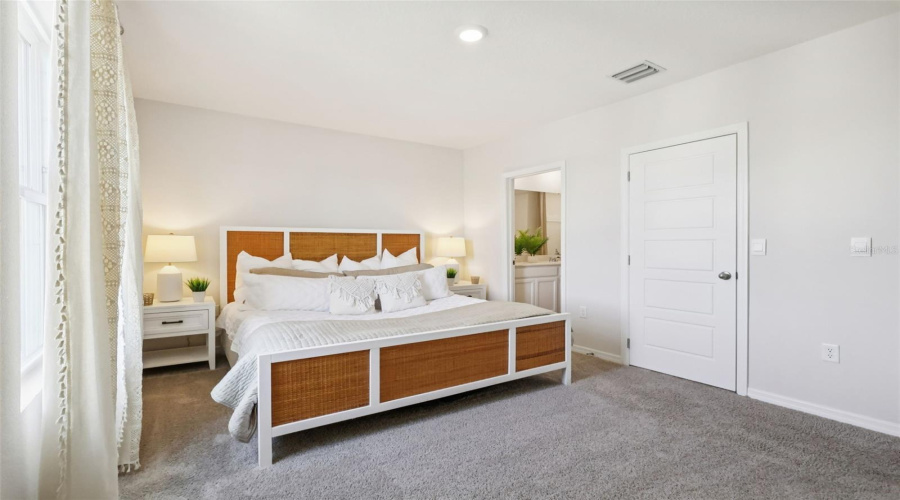DAVENPORT, Florida 33837, 3 Bedrooms Bedrooms, ,2 BathroomsBathrooms,Residential,For Sale,OLYMPIC,0,MFRO6405107
