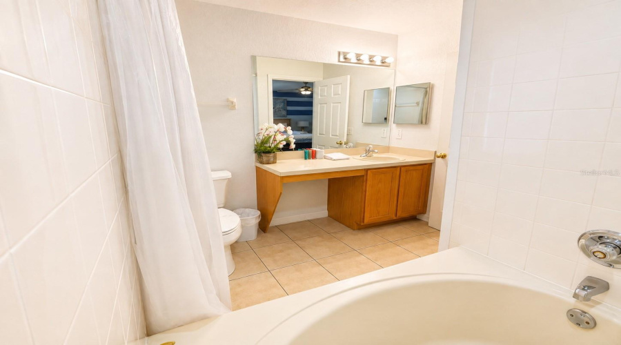 DAVENPORT, Florida 33897, 4 Bedrooms Bedrooms, ,3 BathroomsBathrooms,Residential,For Sale,TERRA LAGO,0,MFRTB8540604