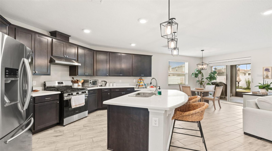 DAVENPORT, Florida 33897, 5 Bedrooms Bedrooms, ,3 BathroomsBathrooms,Residential,For Sale,BELLA VERANO,0,MFRO6436003
