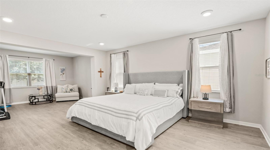 DAVENPORT, Florida 33897, 5 Bedrooms Bedrooms, ,3 BathroomsBathrooms,Residential,For Sale,BELLA VERANO,0,MFRO6436003
