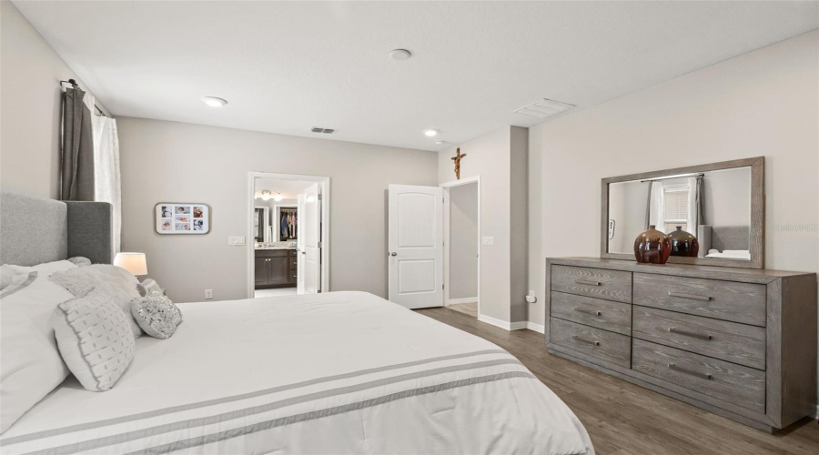 DAVENPORT, Florida 33897, 5 Bedrooms Bedrooms, ,3 BathroomsBathrooms,Residential,For Sale,BELLA VERANO,0,MFRO6436003