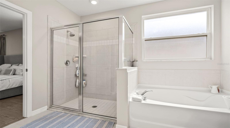DAVENPORT, Florida 33897, 5 Bedrooms Bedrooms, ,3 BathroomsBathrooms,Residential,For Sale,BELLA VERANO,0,MFRO6436003