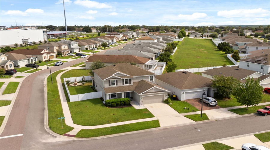 DAVENPORT, Florida 33897, 5 Bedrooms Bedrooms, ,3 BathroomsBathrooms,Residential,For Sale,BELLA VERANO,0,MFRO6436003