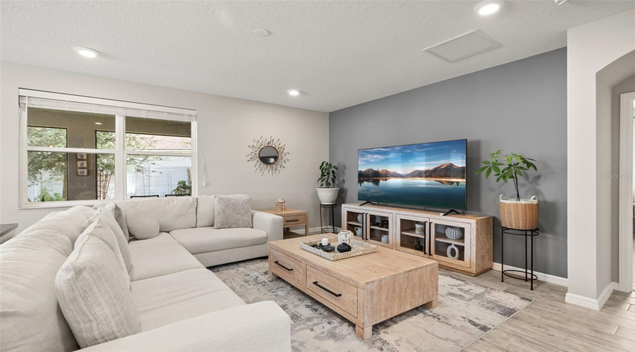DAVENPORT, Florida 33897, 5 Bedrooms Bedrooms, ,3 BathroomsBathrooms,Residential,For Sale,BELLA VERANO,0,MFRO6436003