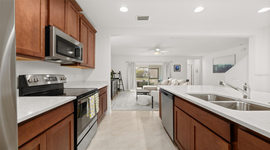 DAVENPORT, Florida 33837, 3 Bedrooms Bedrooms, ,2 BathroomsBathrooms,Residential,For Sale,SAND TORCH,0,MFRS5156055