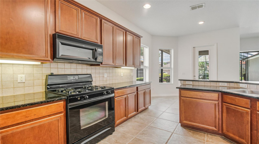 REUNION, Florida 34747, 4 Bedrooms Bedrooms, ,2 BathroomsBathrooms,Residential,For Sale,DEVEREAUX,0,MFRS5150891